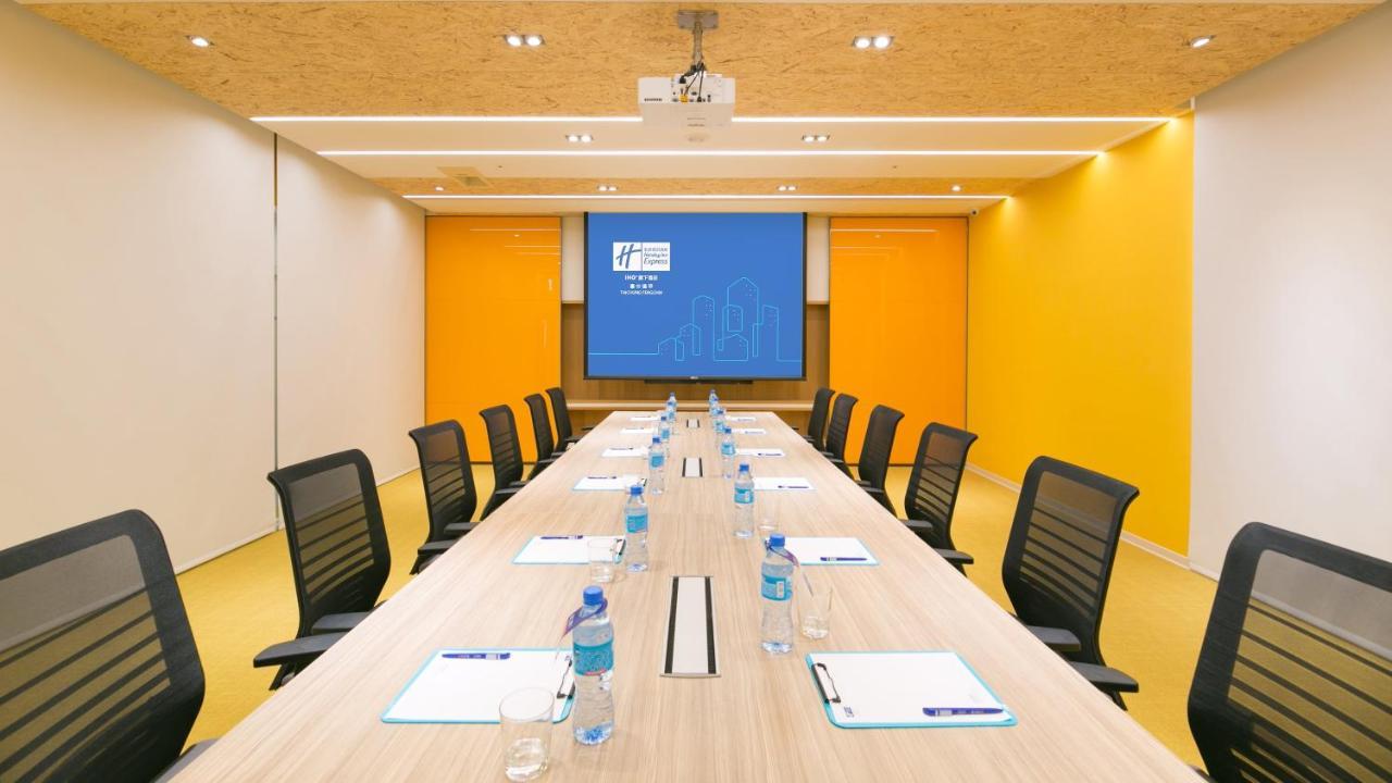 Holiday Inn Express Taichung Fengchia By Ihg Exteriér fotografie