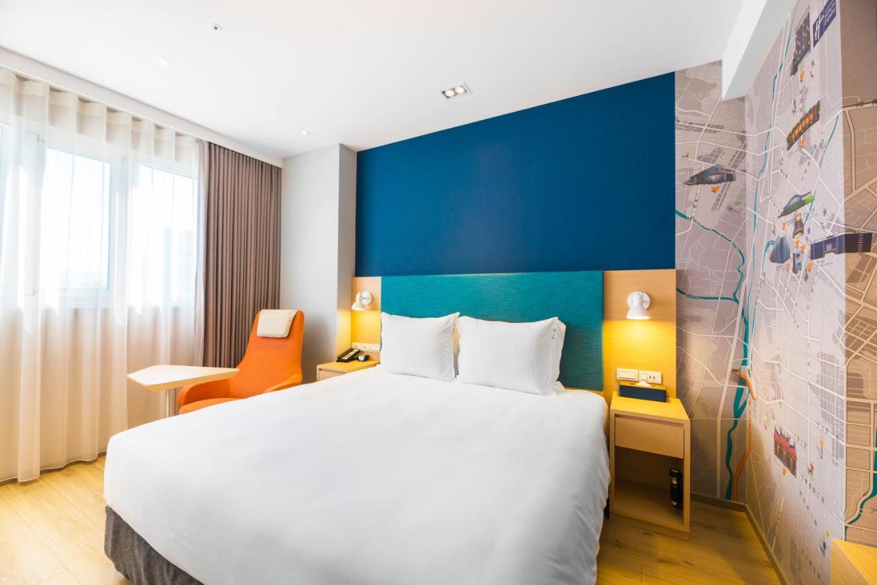 Holiday Inn Express Taichung Fengchia By Ihg Exteriér fotografie