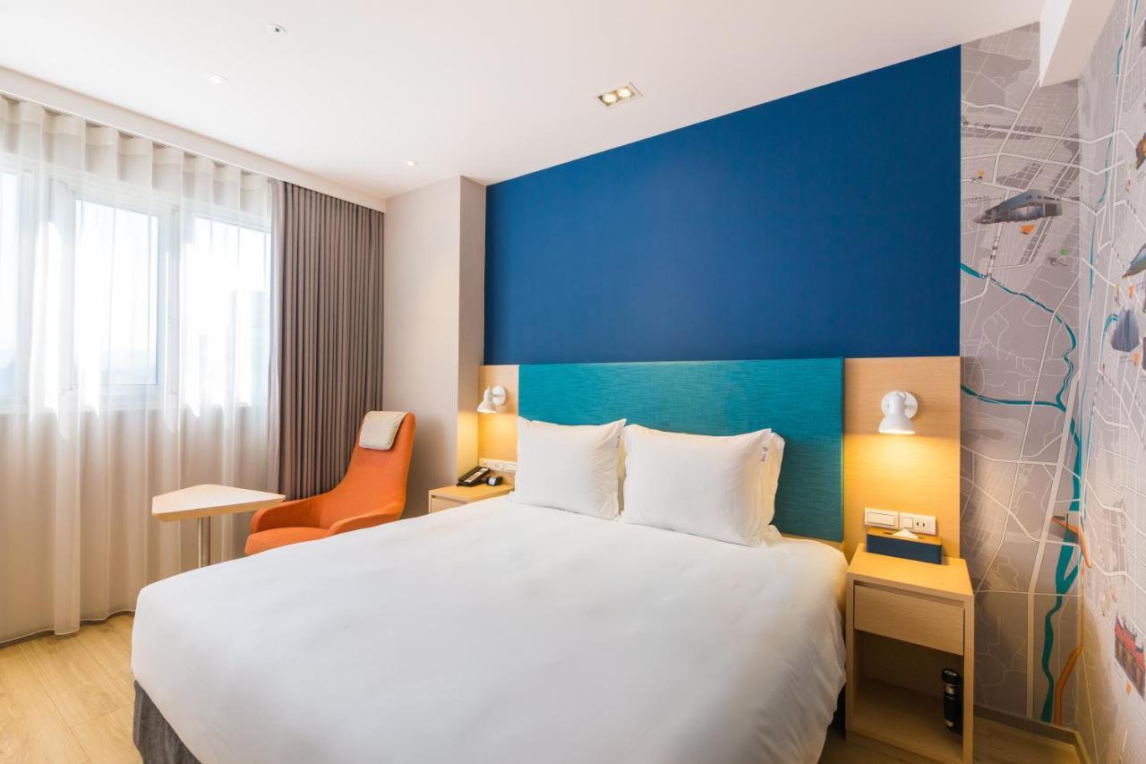 Holiday Inn Express Taichung Fengchia By Ihg Exteriér fotografie