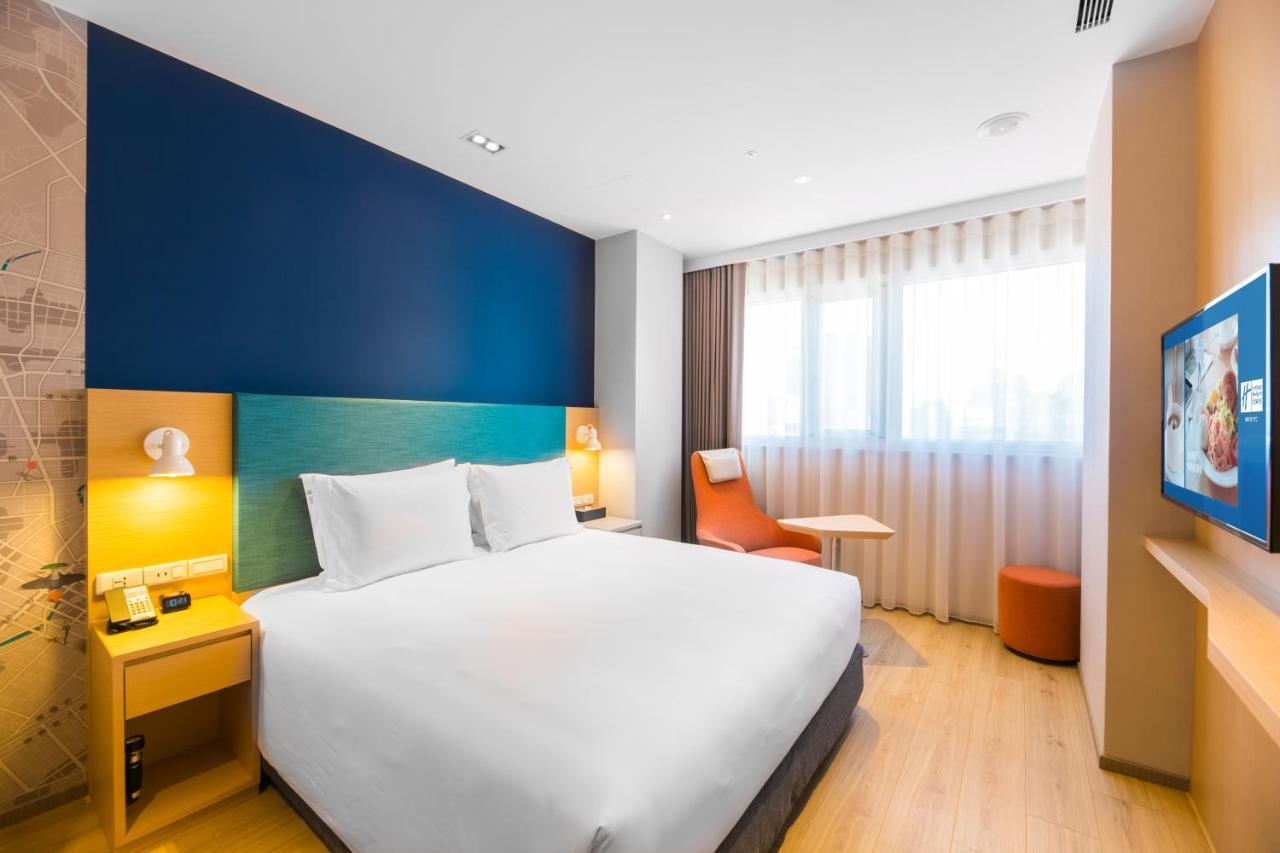 Holiday Inn Express Taichung Fengchia By Ihg Exteriér fotografie